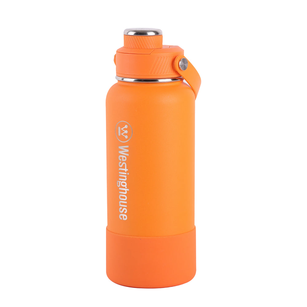 Botella térmica doble pared acero inoxidable 946 ml con boquilla y funda silicona naranja · Mantiene bebidas frías y calientes