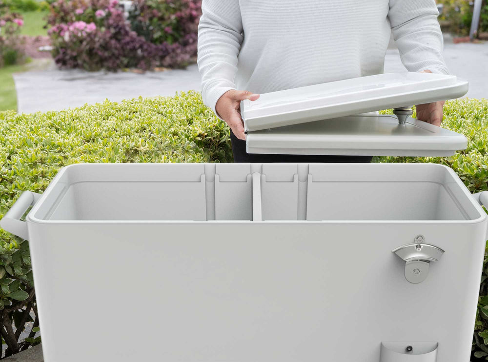 Cooler patio ruedas, repisa y divisiones 76 litros blanco