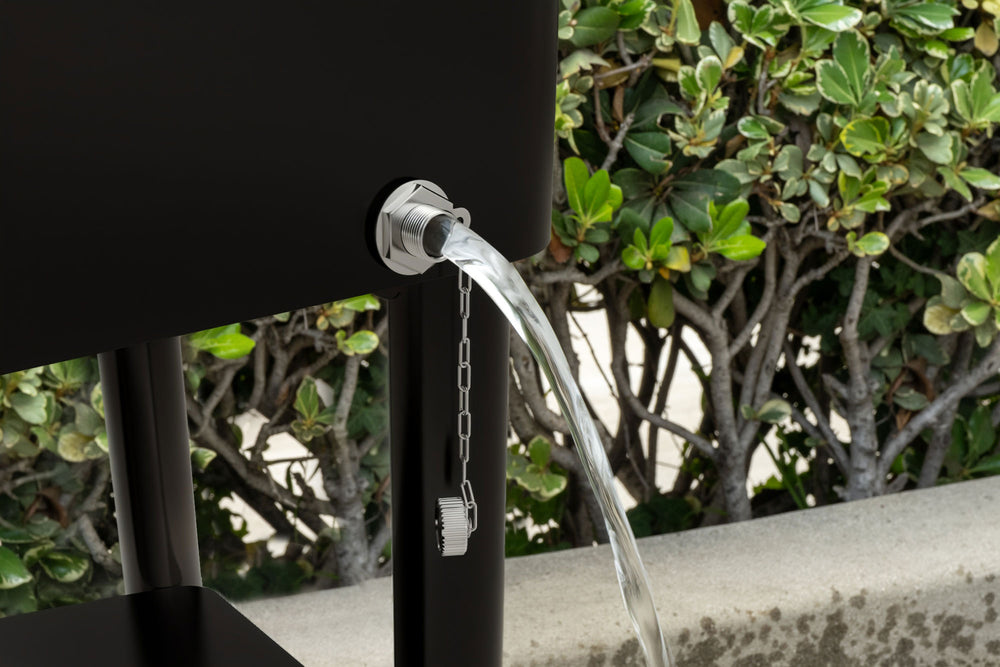 Cooler patio ruedas, repisa y divisiones 76 litros negro