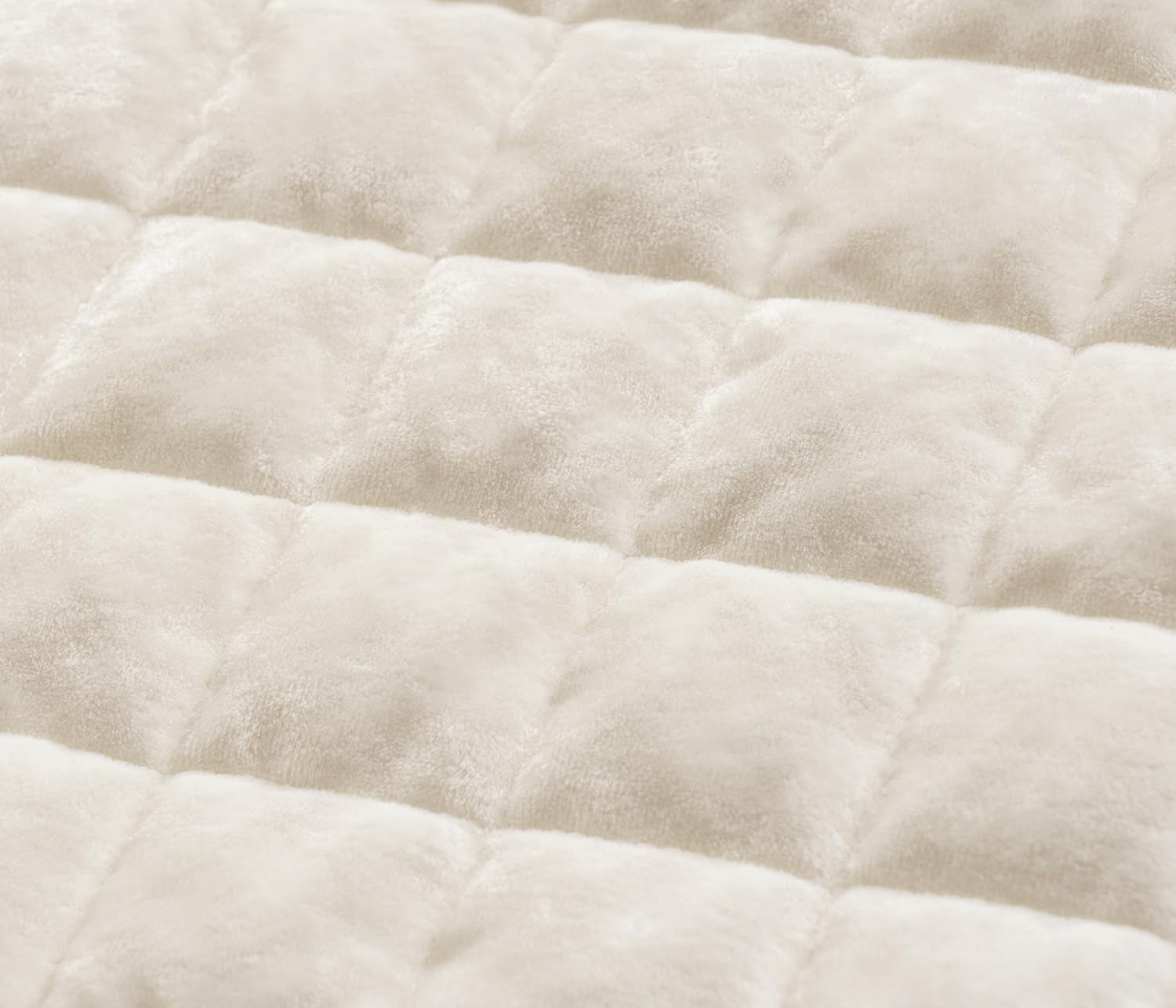 Cubrecama Velvet Premium Elenora blanco crema