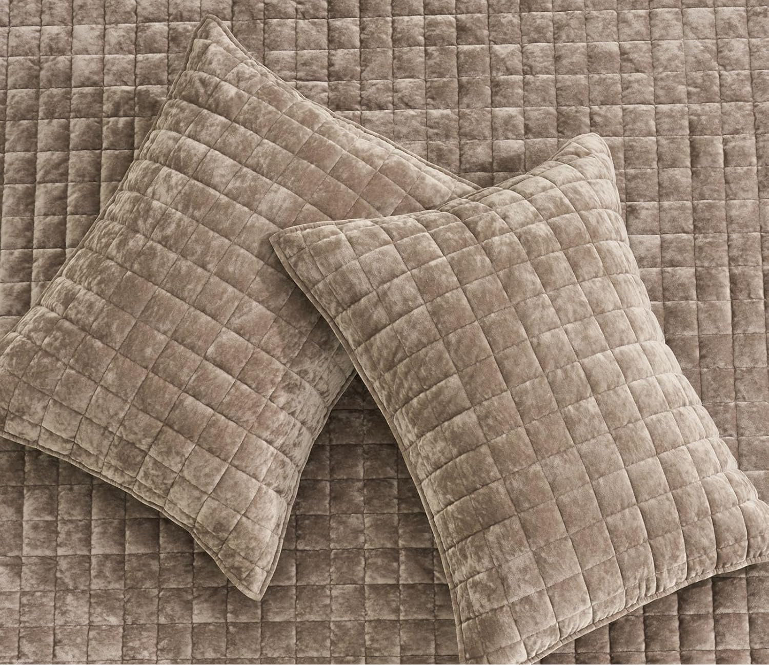 Cubrecama Velvet Premium Elenora taupe claro