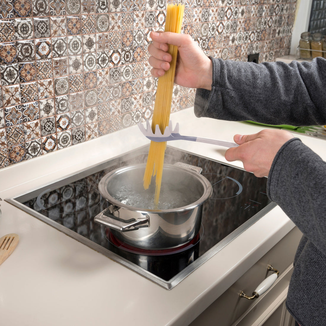 Cuchara pasta silicona Blanca – Resistente al Calor, Ergonómico y Antiadherente