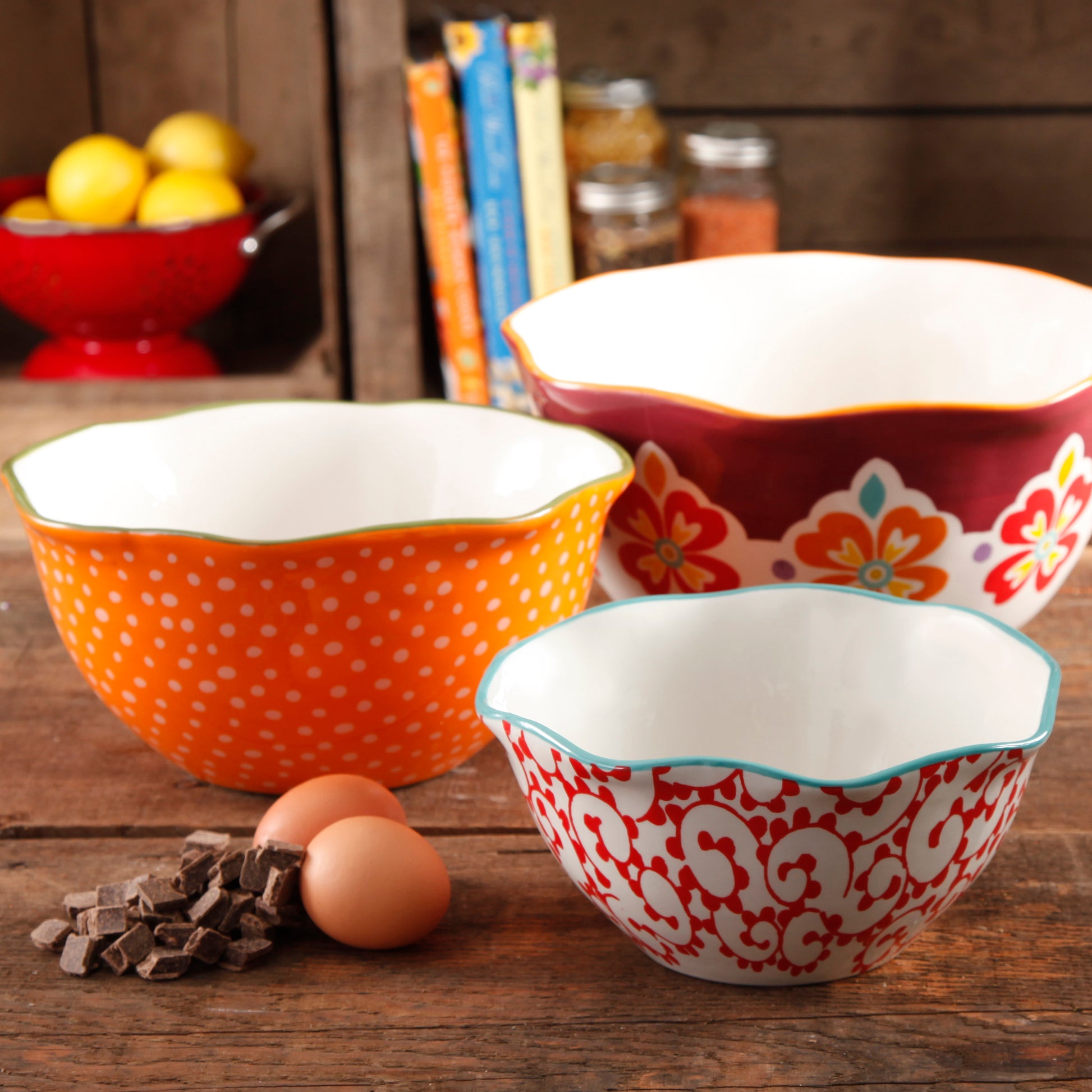 Set de 3 Bowls de Gres Flea Market – Diseño Floral con Bordes Ondulados (25.4cm, 22.8cm y 19.8cm)