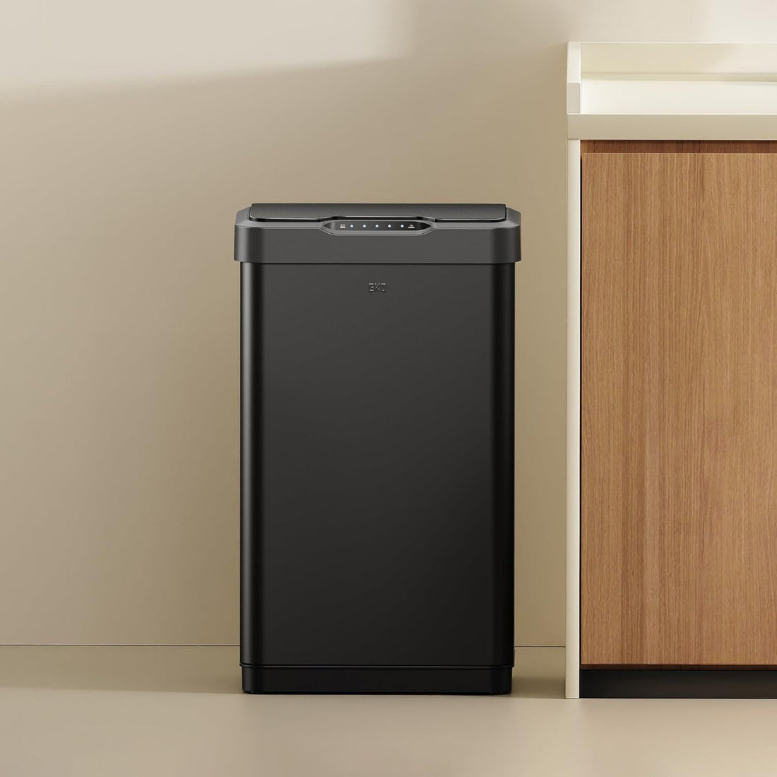 Tacho de Basura Sensor Deluxe Mirage-T 50L Negro Acerado – Apertura Automática sin Contacto