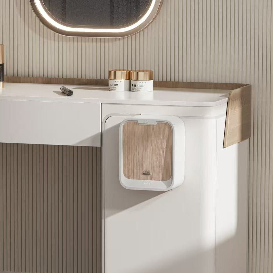 Tacho de basura con sensor gabinete 7 L amaderado · ABS · USB