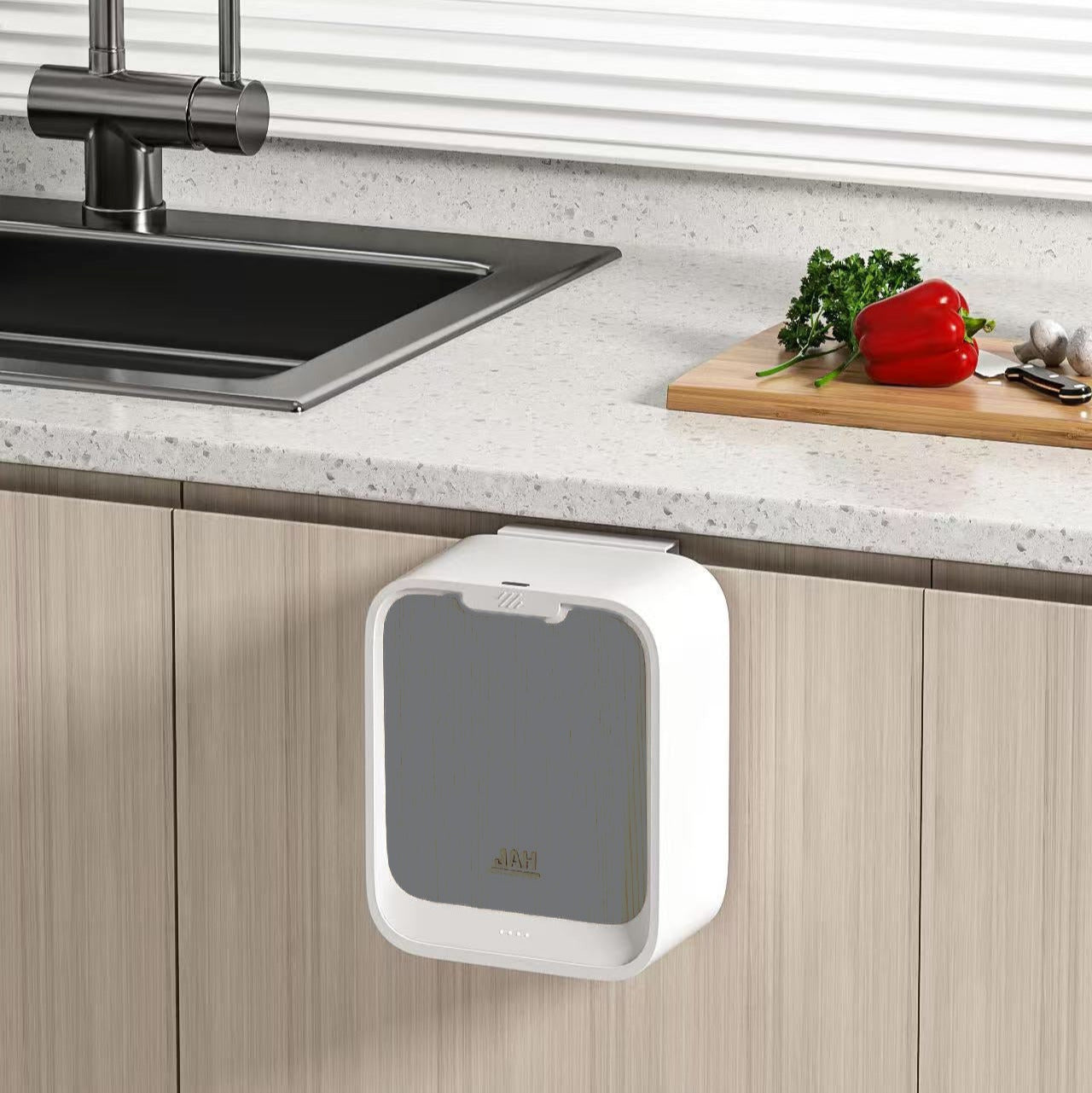 Tacho de basura con sensor gabinete 7L gris – ABS - USB