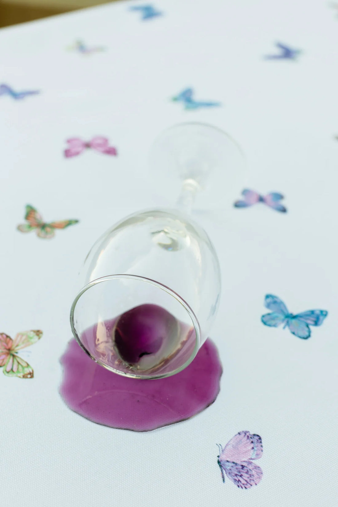 Mantel Antimanchas Abigail redondo 4-6 personas - Tela Resistente y Lavable